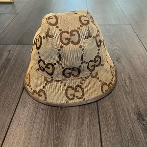 GUCCI big g’s bucket hat | size L